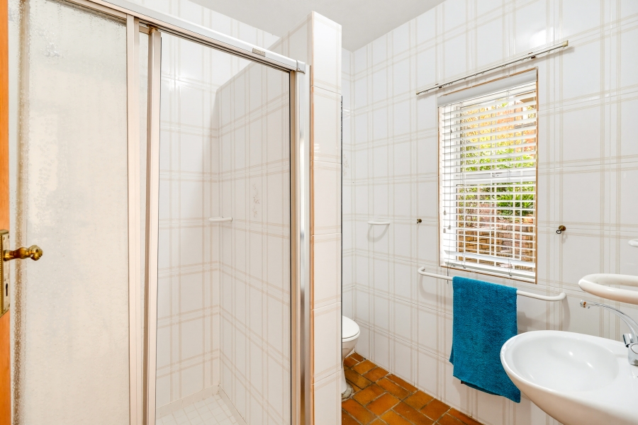 4 Bedroom Property for Sale in Gordons Bay Village Western Cape